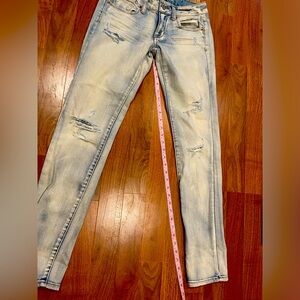 Vintage American Eagle Skinny ripped jeans- Never worn- No Tags- Size 2